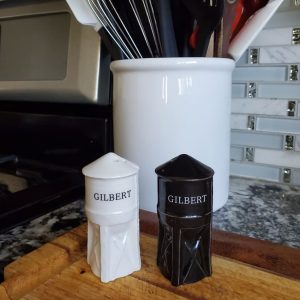 Gilbert Water Tower Salt & Pepper Shaker Set - Image 4